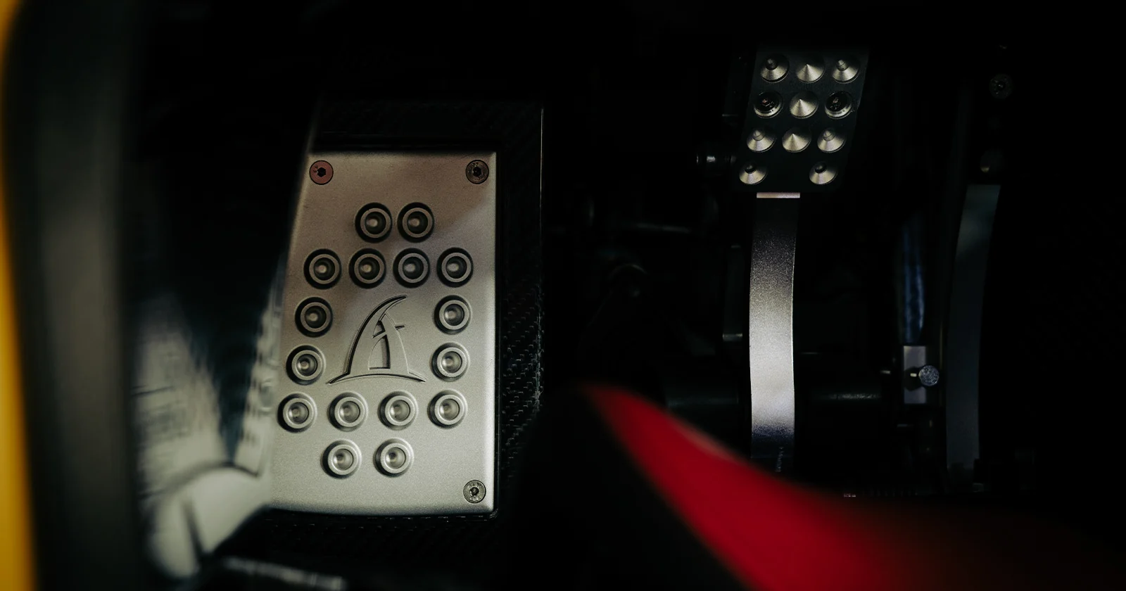 Aspark Owl Roadster – pedal details